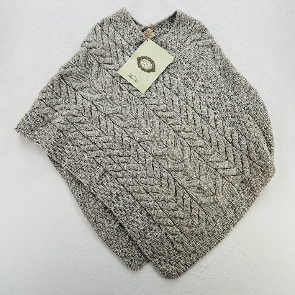 Aran Sweater Market Sweater Womens One Size Beige Merino Wool Cable Knit Cape